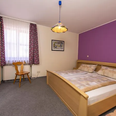 Frey Apartment *
